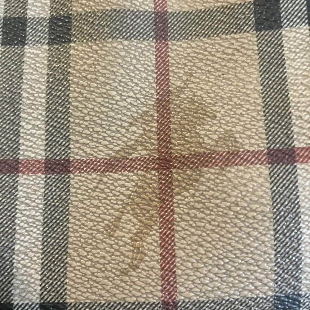 Burberry, Authentic Burberry Vintage Plaid Tote Bag with Brown Leather Trim - Picture 4 of 7